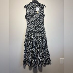 Wishing Waves Black and white with leaves size L